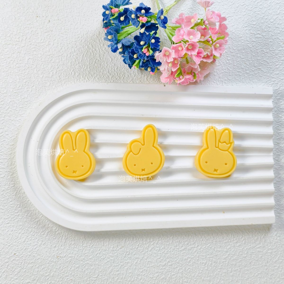 Cute 3D Press Cookie Mold with - Kitchen Appliances Baking recension och pris