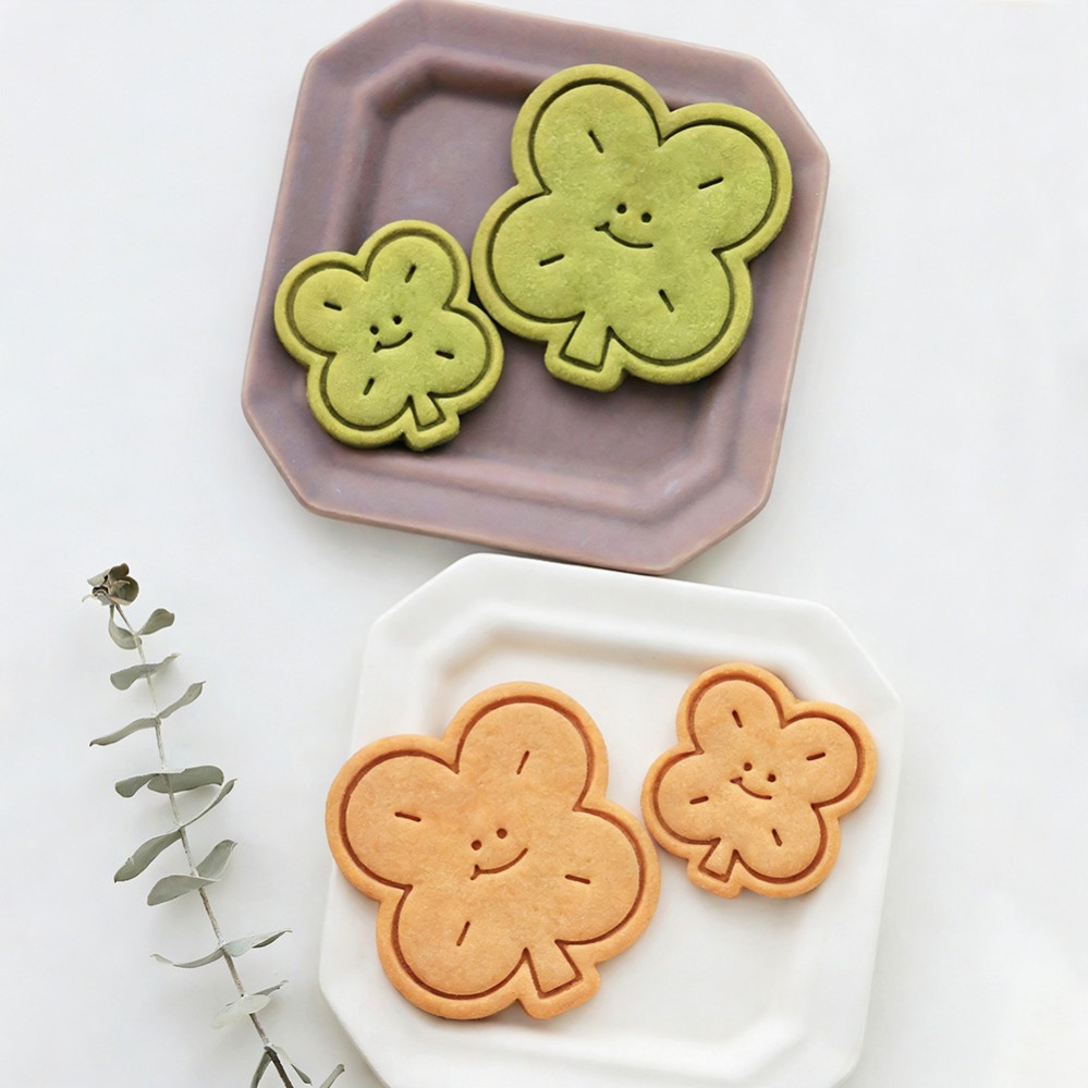 Lucky Four-Leaf Clover Cookie  - Kitchen Appliances Baking recension och pris